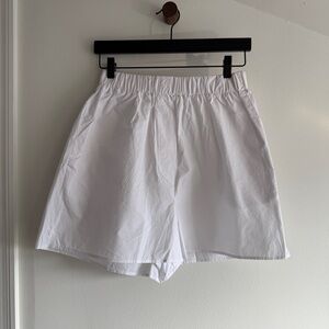 The Frankie Shop Lui Shorts in White
